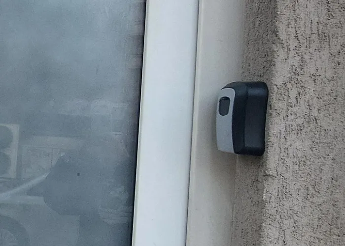 Apartment Adapted Office *